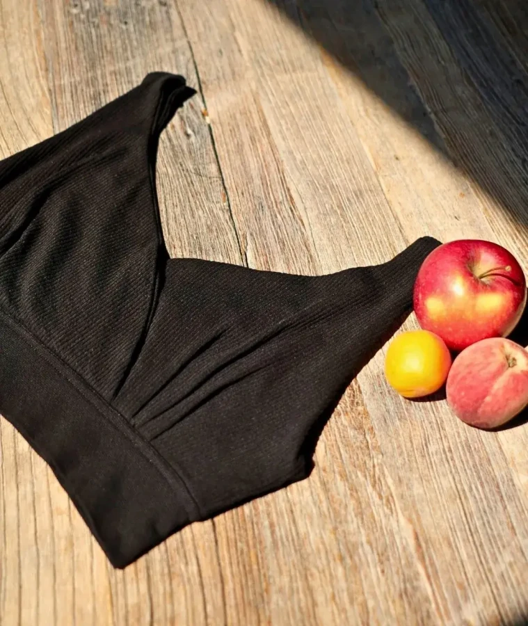 Nieprzemakalny biustonosz do karmienia piersią Day & Night - Black / Mama Hangs