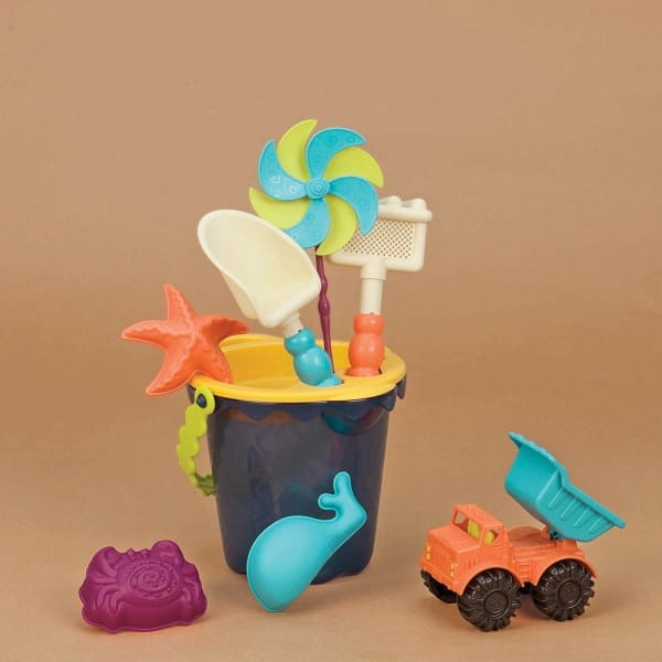 Sands Ahoy! – wiaderko z akcesoriami do piasku NIEBIESKIE / B.Toys