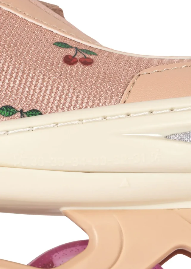 Rolki z podświetlanymi kółkami - cherry blush / Konges Slojd