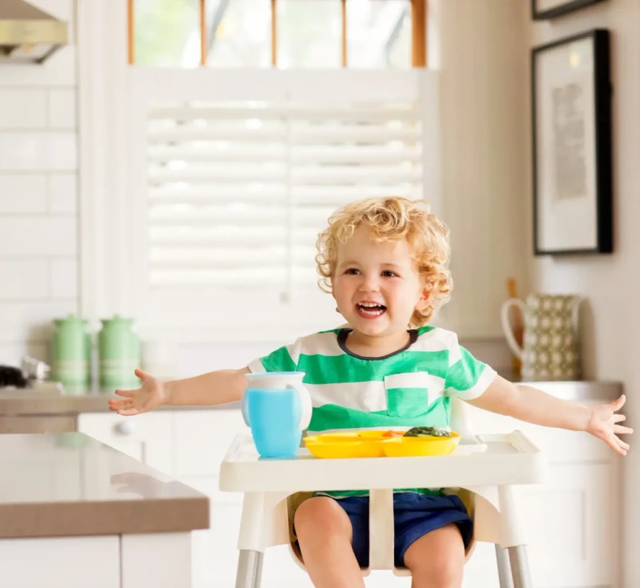 Kubek treningowy z uchwytami Miracle 360°, 207ml - niebieski / Munchkin