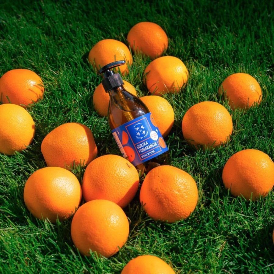 Gorzka Pomarańcza - naturalne mydło w płynie, 300 ml / Mydlarnia Cztery Szpaki
