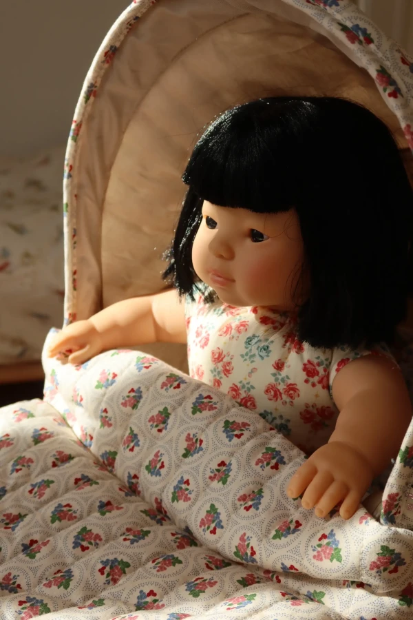 Lalka Suki - lumina rose / Konges slojd