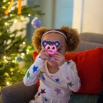 Grzechotka - gryzak świecąca w ciemności, aktywowana ruchem - Lumi / Glo Pals