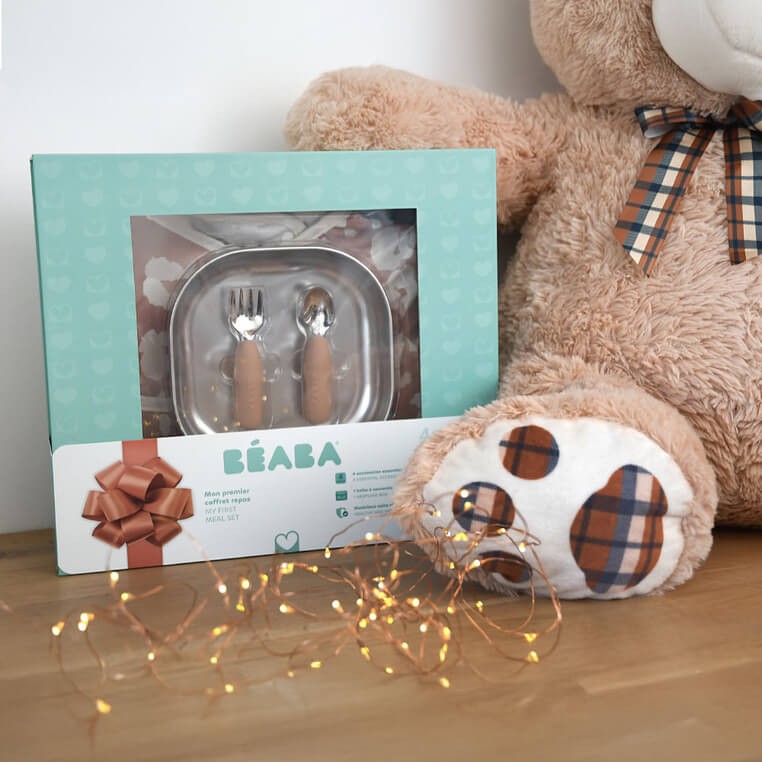 Zestaw prezentowy First Meals 3w1 (talerzyk + zestaw sztućców + śliniak) Savannah bloom / Beaba