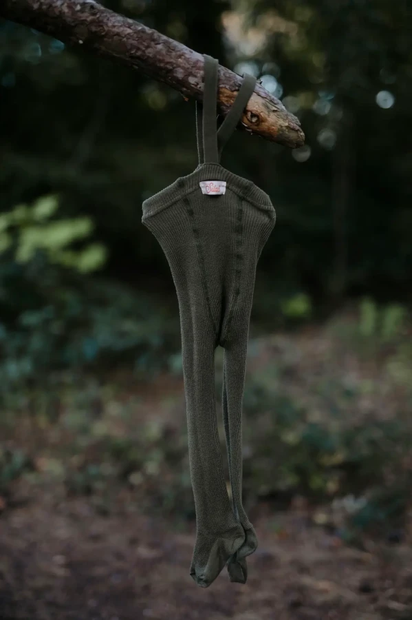 Rajstopki bawełniane ze stopkami Footed - Olive / Silly Silas
