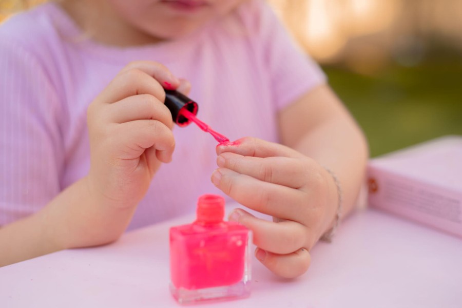 Lakier do paznokci Soczysty Róż, 12 ml, bio brokat, roślinna formuła / Oh Flossy