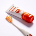 Naturalna pasta do zębów dla dzieci bez fluoru, 50g - słodkie cytrusy / Babyton