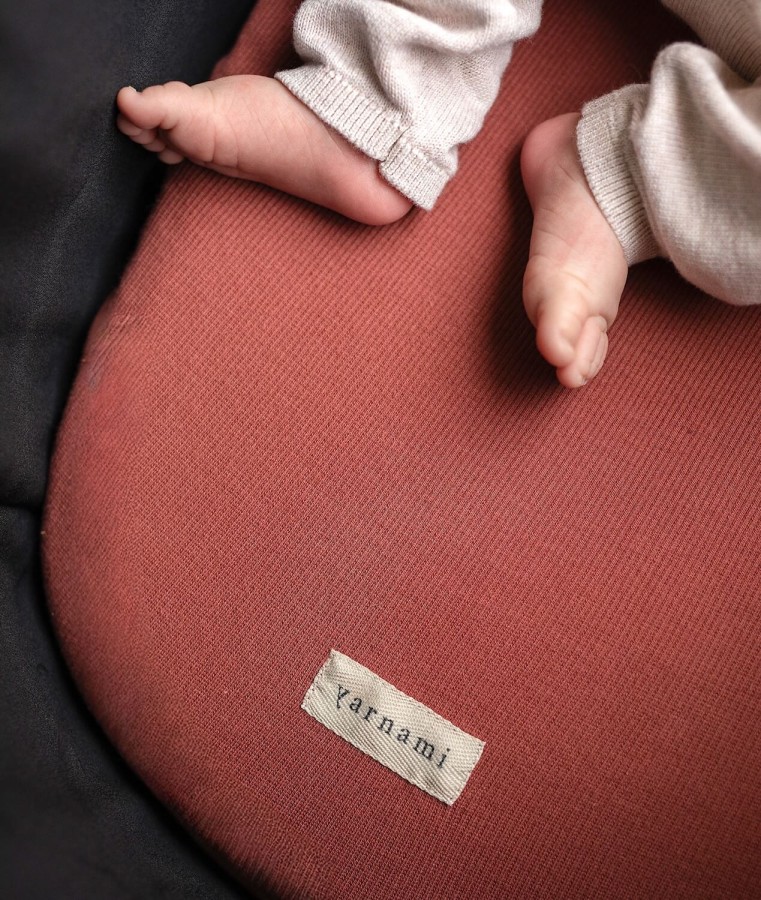 Prześcieradło do wózka - bordowy / Yarnami