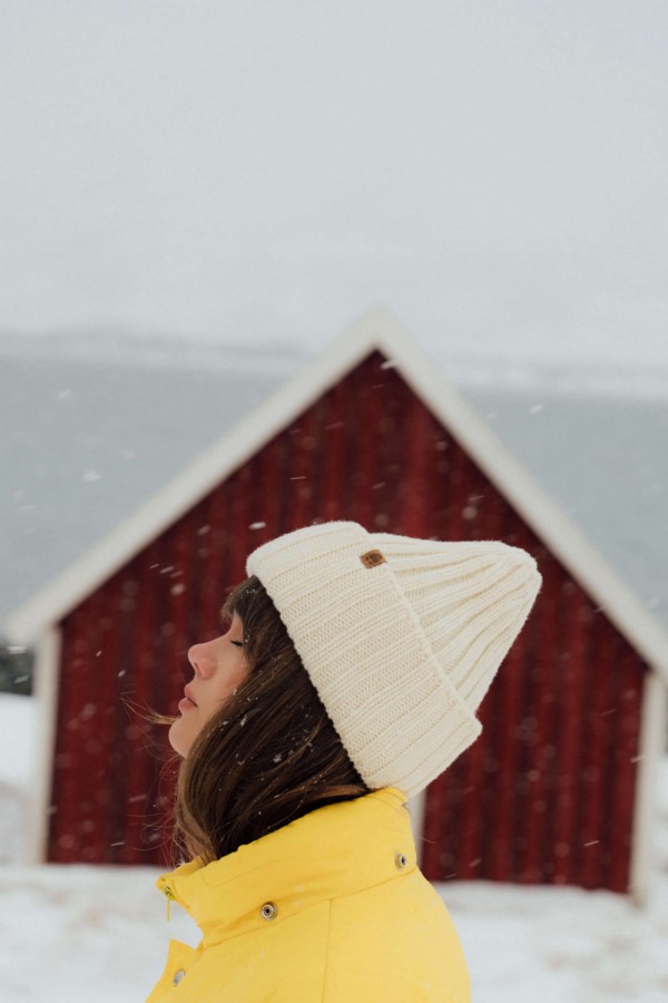 Czapka w prążek 100% wełny merino Rosomak - kremowy / Kopyto
