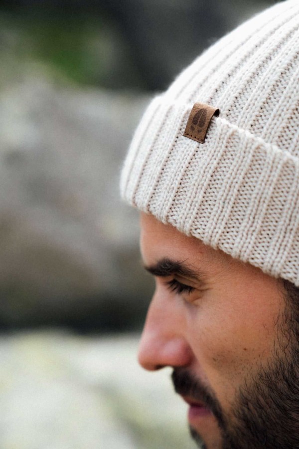 Czapka w prążek 100% wełny merino Ryś - jasny beżowy / Kopyto