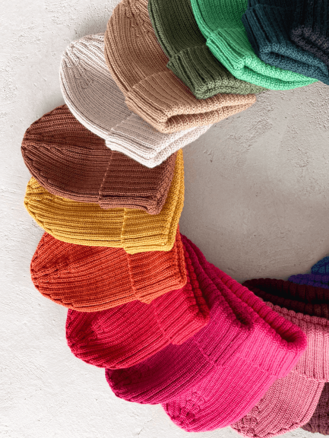Czapka w prążek 100% wełny merino Ryś - jasny szary / Kopyto