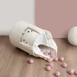 Zamykany kosz na ściągacz do przechowywania zabawek, BOUNCLE PREMIUM - Kremowy Królik / SIPO