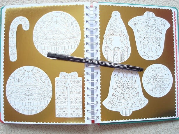 Press out + colour Christmas decorations / Wydawnictwo Nosy Crow