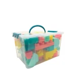 Kauczukowe klocki konstrukcyjne z pojazdem i zwierzątkami, w kuferku Briqui / LUDI