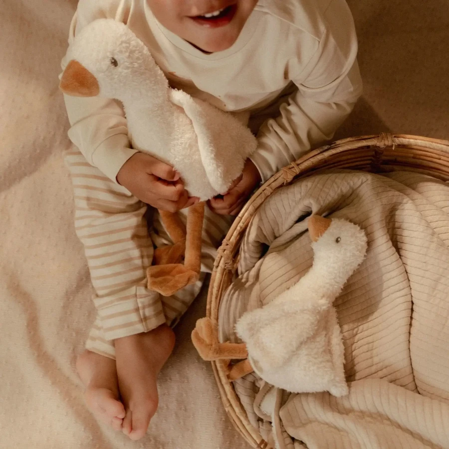 Przytulanka gąska 25 cm Newborn Naturals / Little Dutch