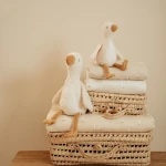 Przytulanka gąska 25 cm Newborn Naturals / Little Dutch