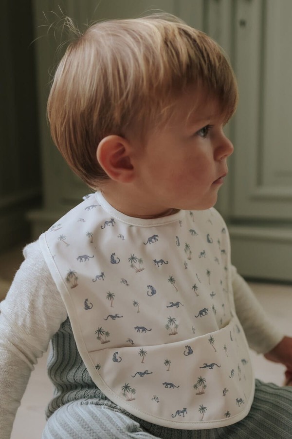 Śliniaczek - garden leo's resort / Elodie Details