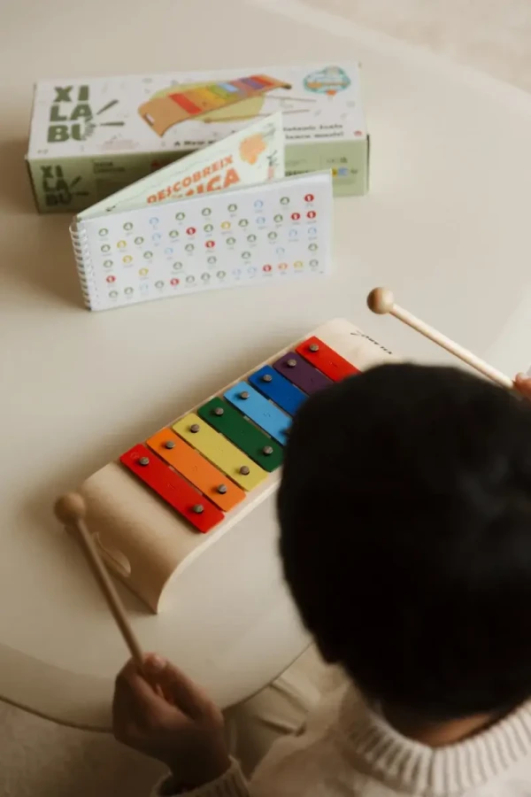 Drewniany ksylofon 8 tonowy XilaBu / Juegaconmigo