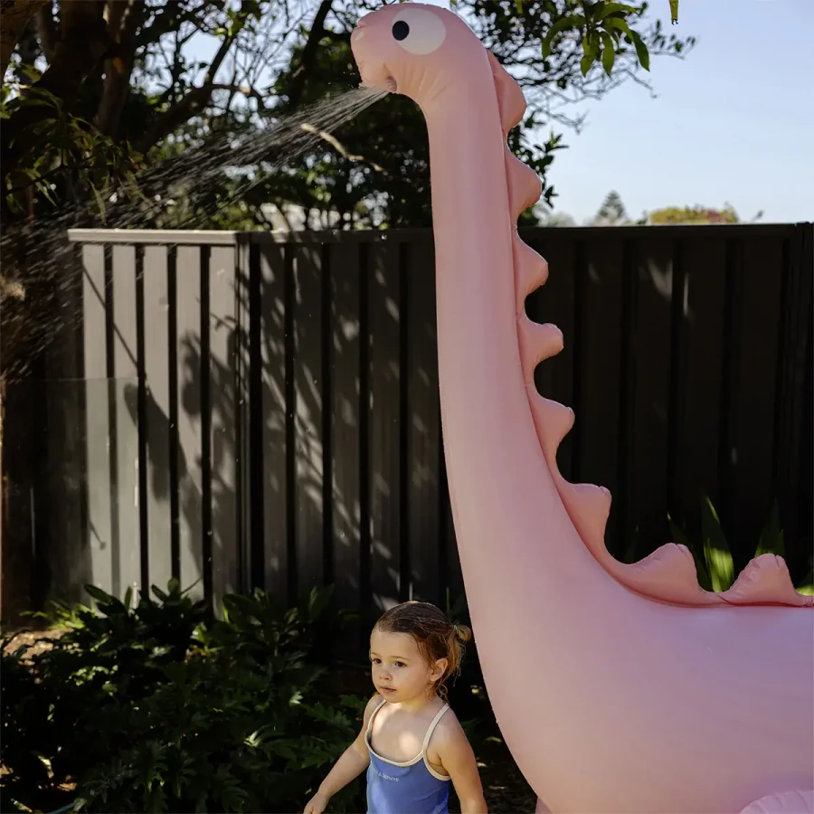 Dmuchany zraszacz gigant - Dino Into the Wild, pink / Sunny Life