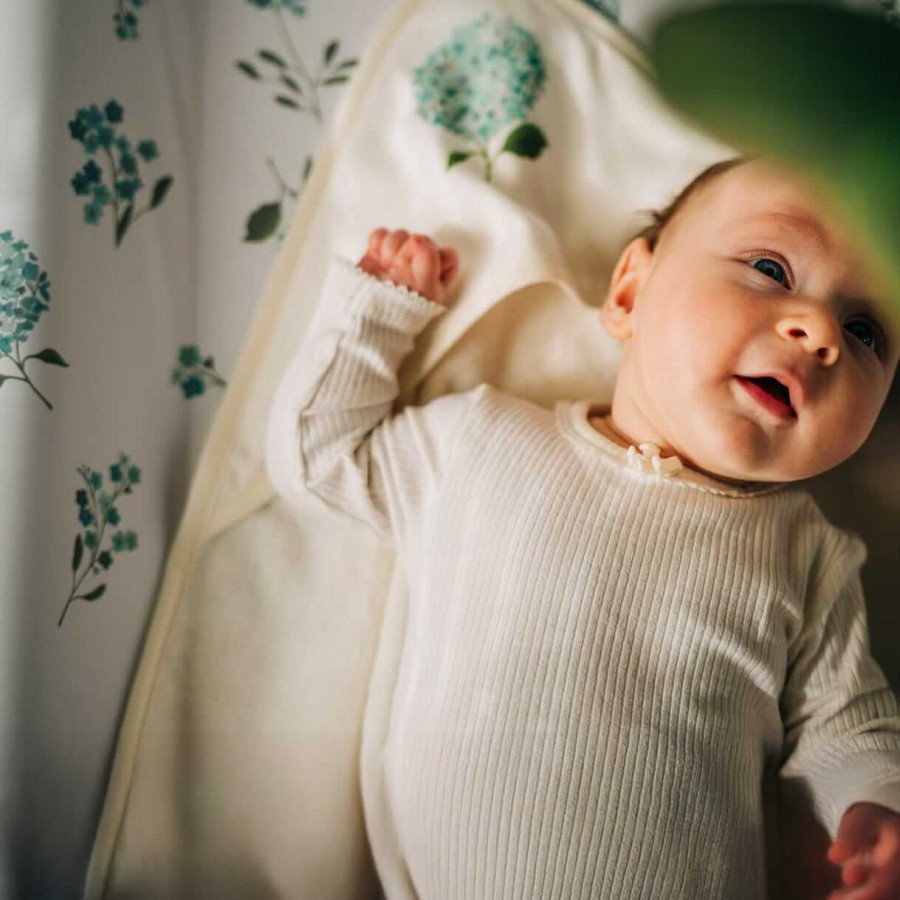 Ręcznik niemowlęcy BLUE FLOWERS / Layette