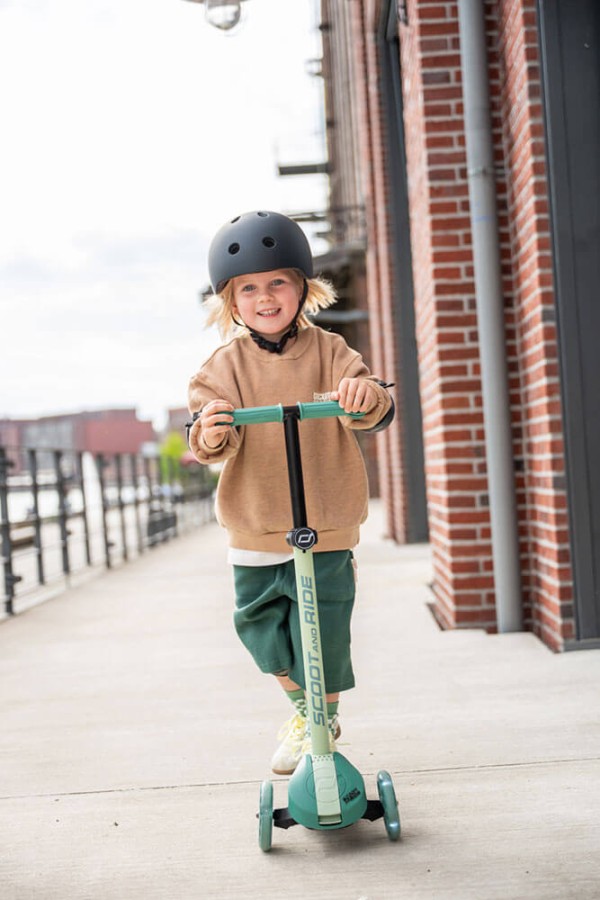 Highwaykick 3S Hulajnoga z systemem sterowania 2w1 i kółkami LED składana 3+ Forest / Scootandride