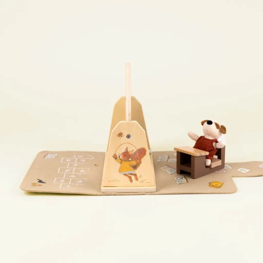 Szkoła - Mini przyjaciele / Egmont Toys