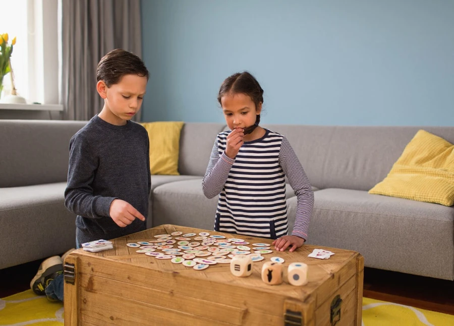 Drewniana gra edukacyjna Znajdź rybkę / BS Toys