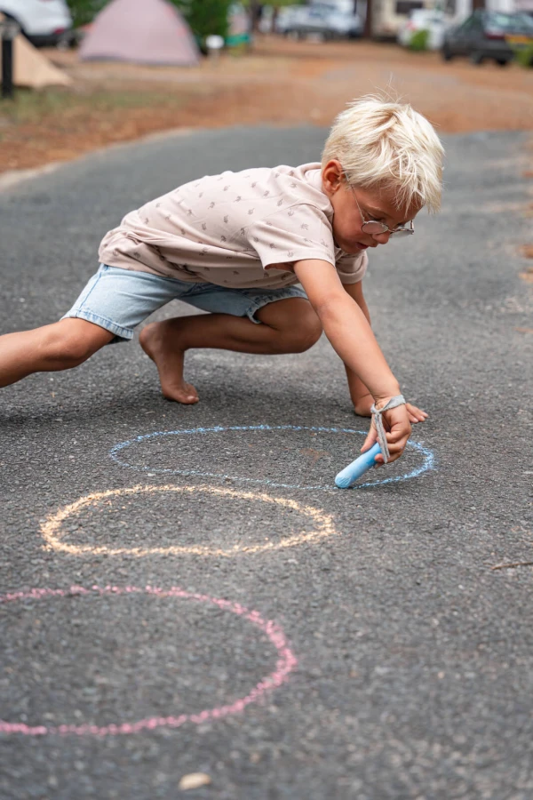 Zestaw gier outdoor, kreda, karty zabaw i akcesoria / BS Toys