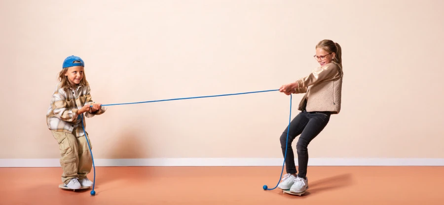 Przeciąganie liny na równoważni / BS Toys