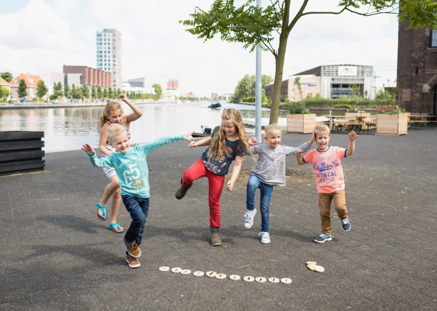 Gra zręcznościowa Naśladuj ruchy / BS Toys