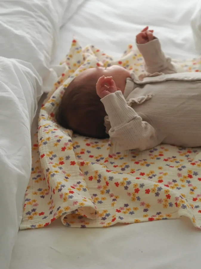 Otulacz muślinowy - Bloom / The Story Makers