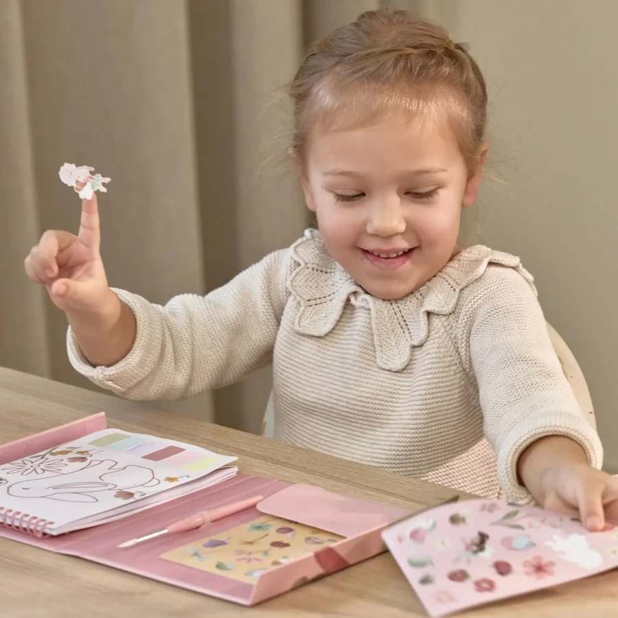 Zestaw kolorowanek wodnych Rosa & Friends / Little Dutch