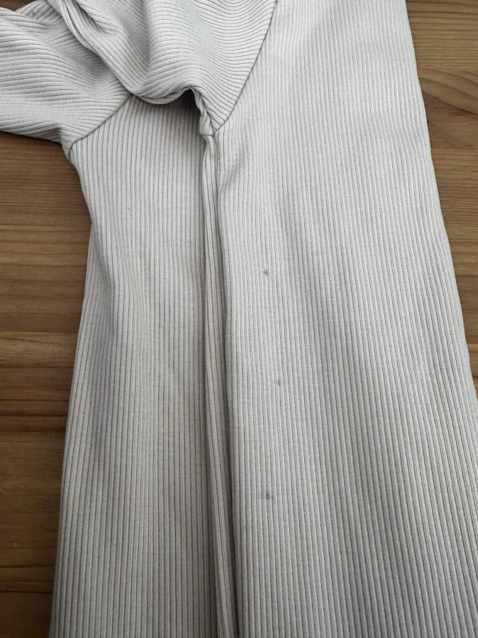 II GATUNEK: Rampers niemowlęcy z prążkowanej dzianiny z regulacją - Light Beige roz. 68 / Babysteps