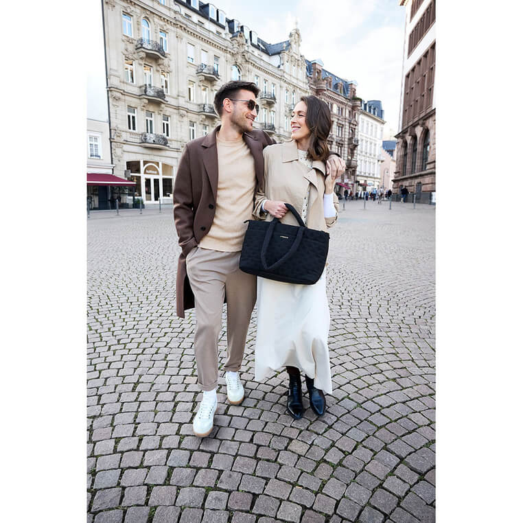 Torba dla mamy z akcesoriami Livia - black / Lassig