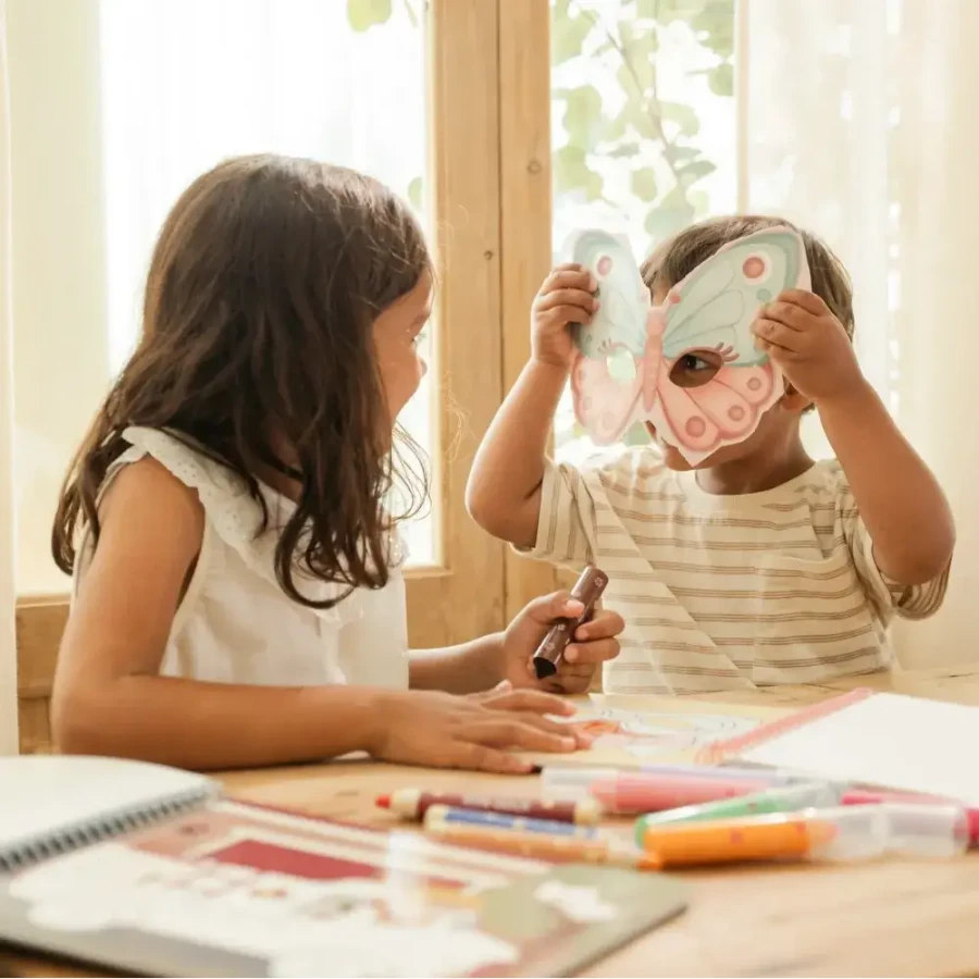 Kreatywny zeszyt z nożyczkami Rosa & Friends / Little Dutch