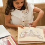 Kreatywny zeszyt z nożyczkami Rosa & Friends / Little Dutch