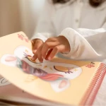 Kreatywny zeszyt z nożyczkami Rosa & Friends / Little Dutch