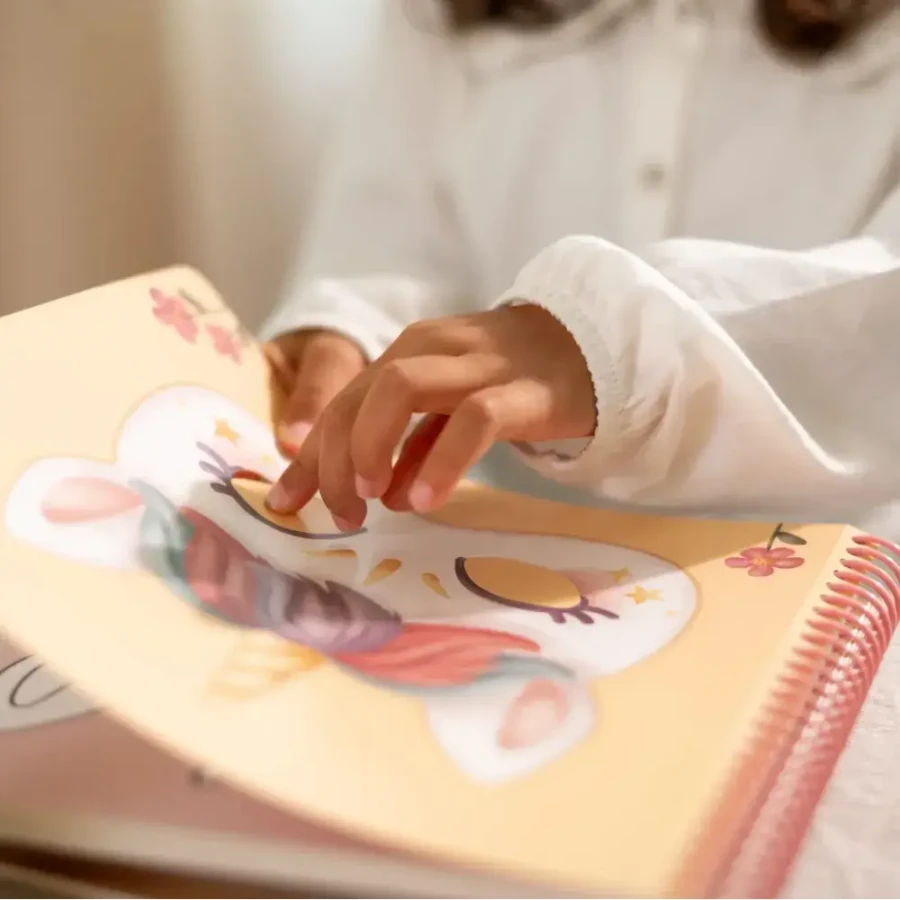 Kreatywny zeszyt z nożyczkami Rosa & Friends / Little Dutch