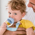 Gryzak Uspokajający Rybka 3w1 Light Blue / Mombella