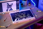 Tablica podświetlana do rysowania dla dzieci LED z 6 żelowymi flamastrami 6+ / Crayola