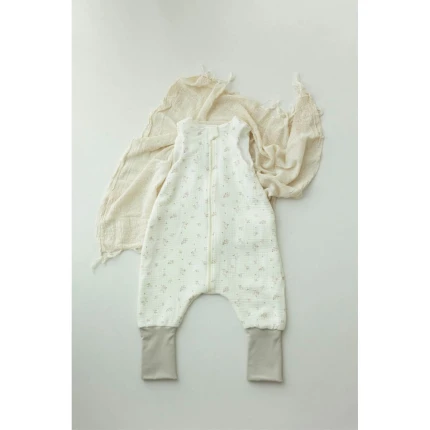 Śpiworek z organicznego muślinu z nogawkami 1-3 lata, 1.0 TOG - twigs / My Memi