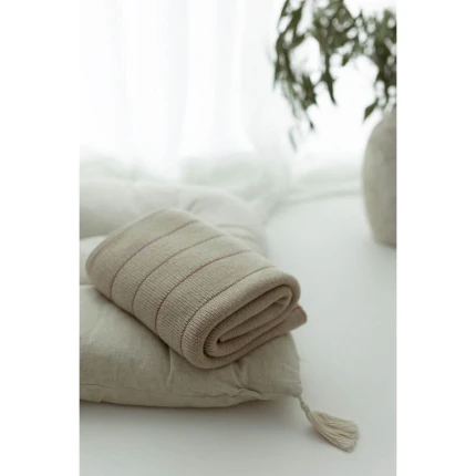 Kocyk ze 100% wełny merino warm beige Lines - premium collection / My Memi