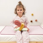 Wodoodporny podkład na łóżko dziecięce Blush / Moon Bloom 