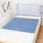 Wodoodporny podkład na łóżko dziecięce Royal / Moon Bloom 
