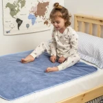 Wodoodporny podkład na łóżko dziecięce Royal / Moon Bloom 