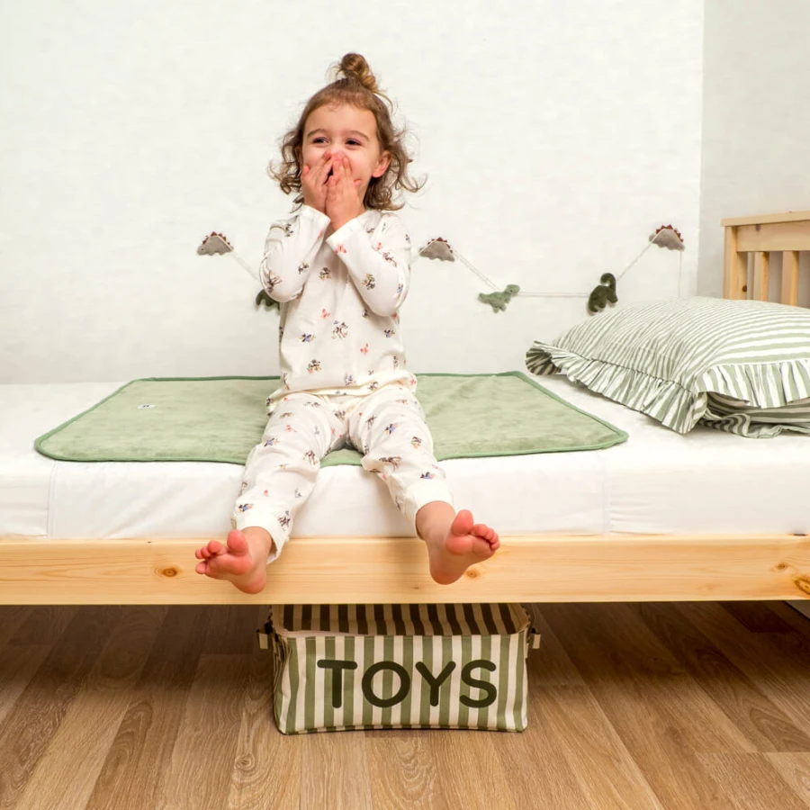 Wodoodporny podkład na łóżko dziecięce Sage / Moon Bloom 