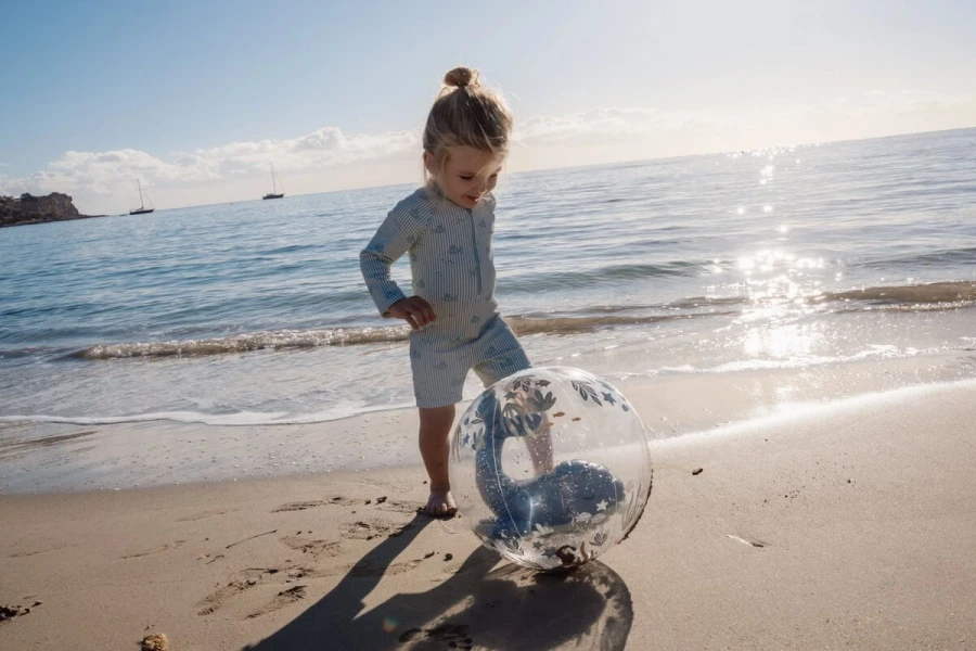 Piłka plażowa 3D Ocean World / Little Dutch