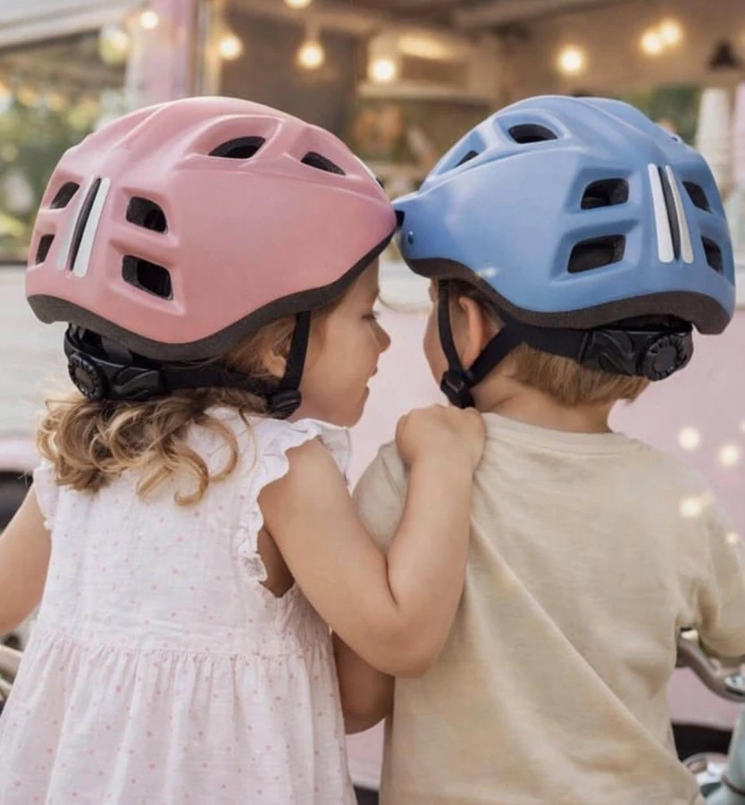 Kask dla dzieci Candy Pink / Bobike