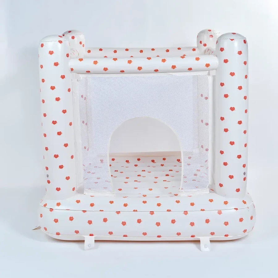 Dmuchany domek do skakania - Poppy the Peach, kremowy / Sunny Life