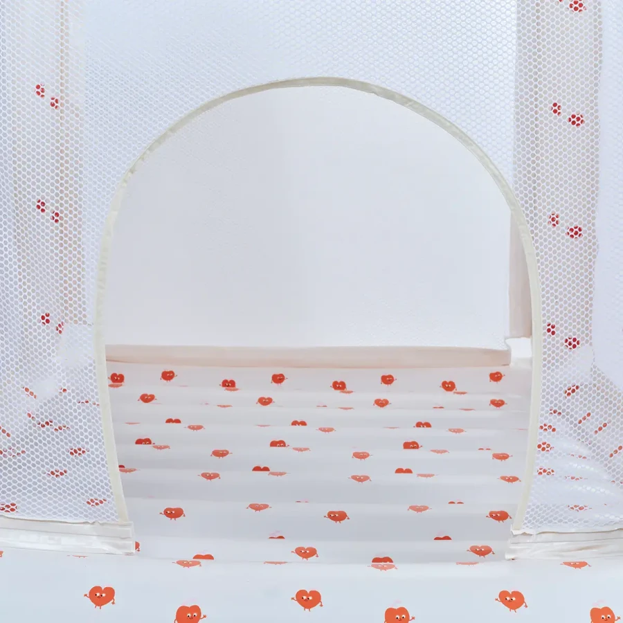 Dmuchany domek do skakania - Poppy the Peach, kremowy / Sunny Life